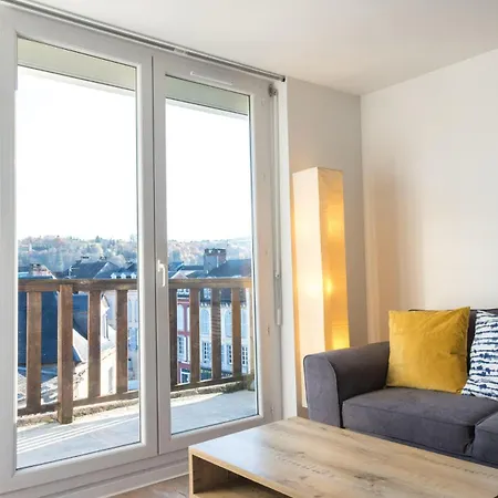 T2 Avec Balcon, Wifi Holiday home *